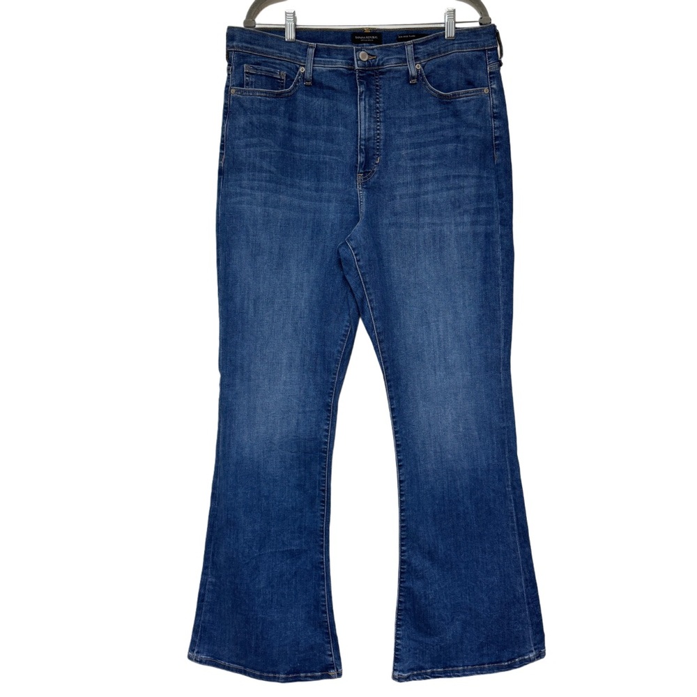 {Banana Republic} "High Rise Flare Ice Field Wash" Bootcut Stretch Denim Jeans
